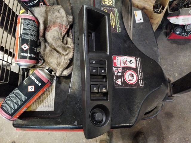 bontott FORD C-MAX II Bal első Sárvédő