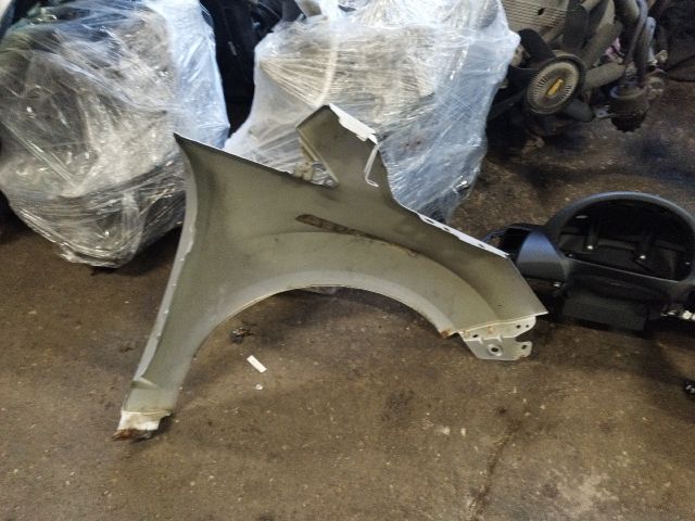 bontott FORD C-MAX II Bal első Sárvédő