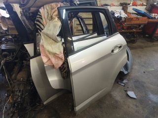 bontott FORD C-MAX II Bal hátsó Ajtó (Üres lemez)