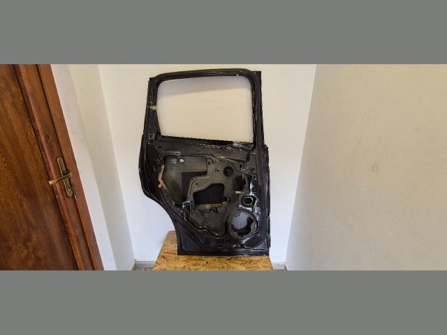 bontott FORD C-MAX II Bal hátsó Ajtó (Üres lemez)