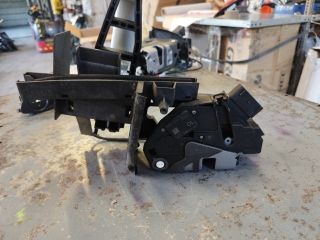 bontott FORD C-MAX II Bal hátsó Ajtózár