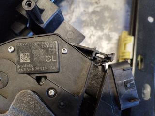 bontott FORD C-MAX II Bal hátsó Ajtózár