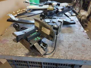 bontott FORD C-MAX II Bal hátsó Ajtózár