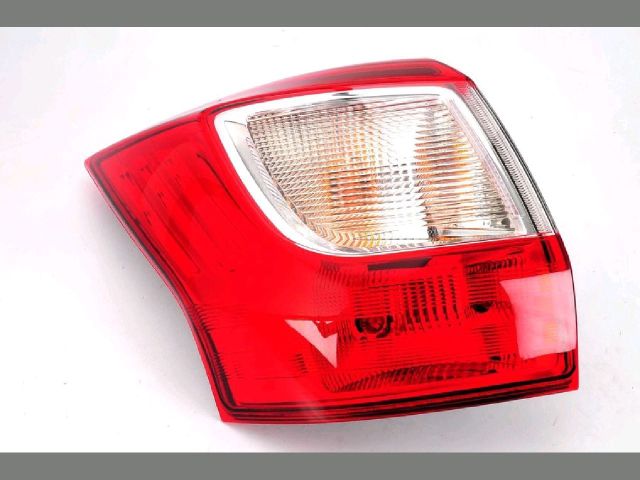 bontott FORD C-MAX II Bal Hátsó Lámpa