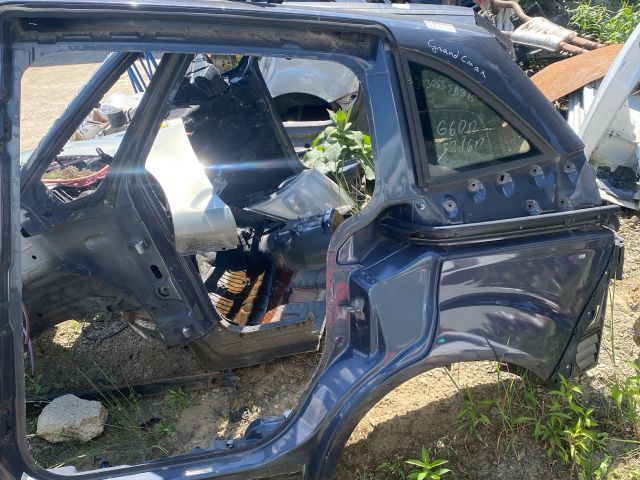 bontott FORD C-MAX II Bal hátsó Sárvédő