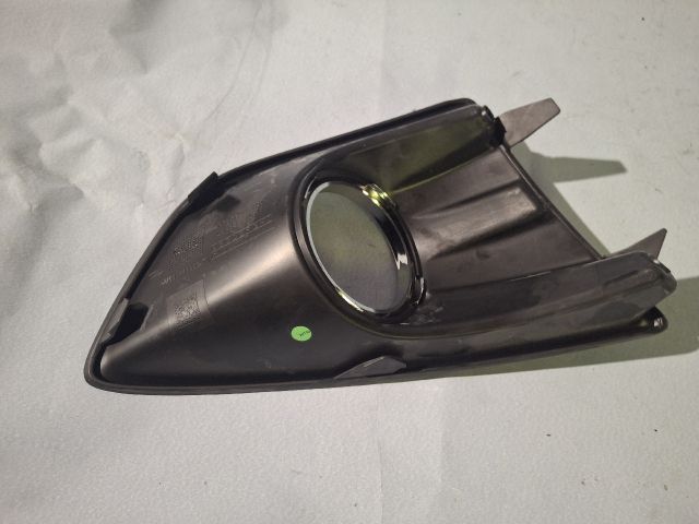 bontott FORD C-MAX II Bal Ködfényszóró Lámpakeret