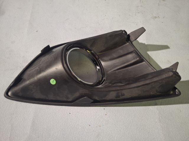 bontott FORD C-MAX II Bal Ködfényszóró Lámpakeret