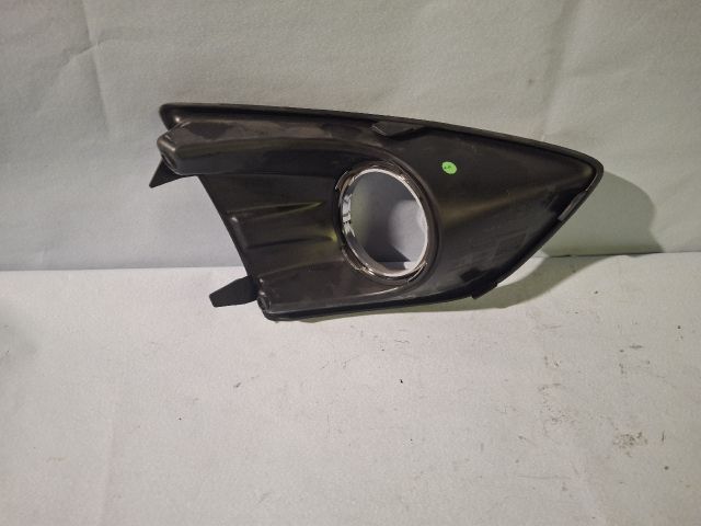 bontott FORD C-MAX II Bal Ködfényszóró Lámpakeret