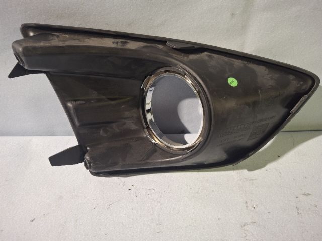 bontott FORD C-MAX II Bal Ködfényszóró Lámpakeret