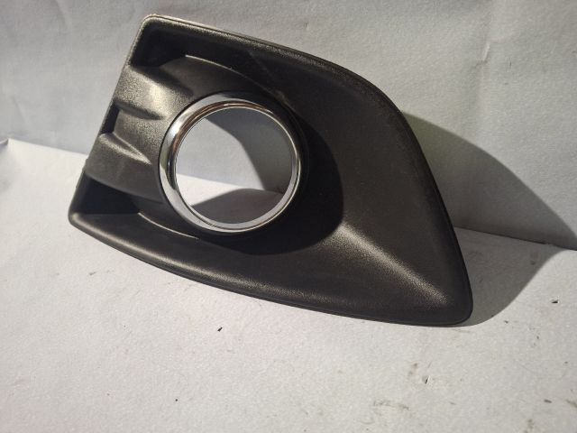 bontott FORD C-MAX II Bal Ködfényszóró Lámpakeret