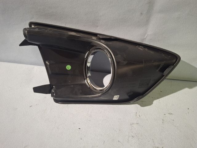 bontott FORD C-MAX II Bal Ködfényszóró Lámpakeret