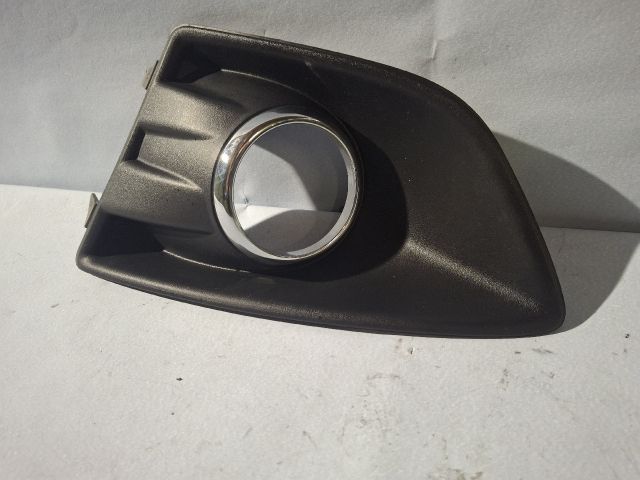 bontott FORD C-MAX II Bal Ködfényszóró Lámpakeret