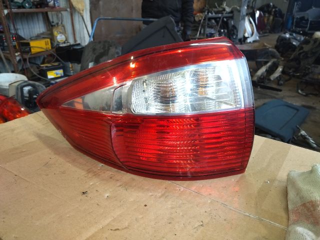 bontott FORD C-MAX II Bal Külső Hátsó Lámpa