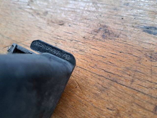 bontott FORD C-MAX II Bal Motorháztető Ütköző