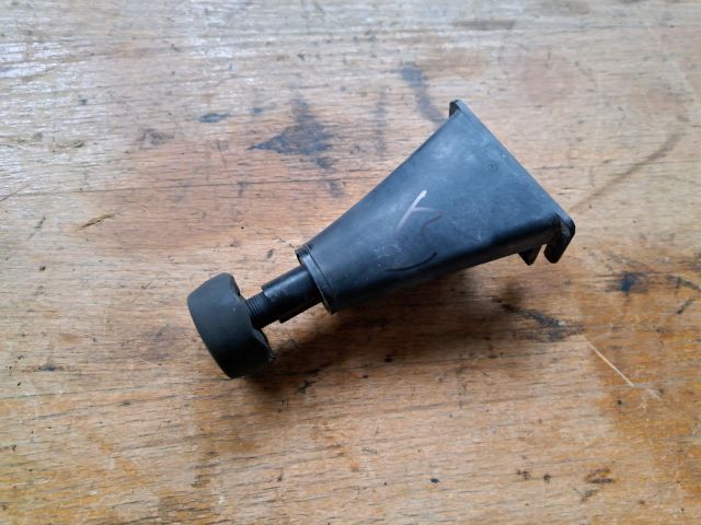 bontott FORD C-MAX II Bal Motorháztető Ütköző