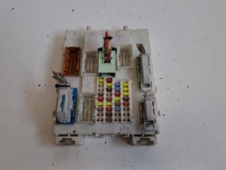 bontott FORD C-MAX II Biztosítéktábla Utastér