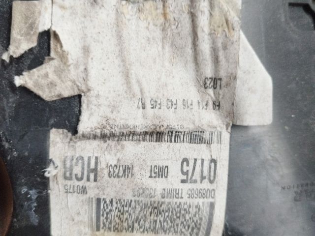 bontott FORD C-MAX II Biztosítéktábla Utastér