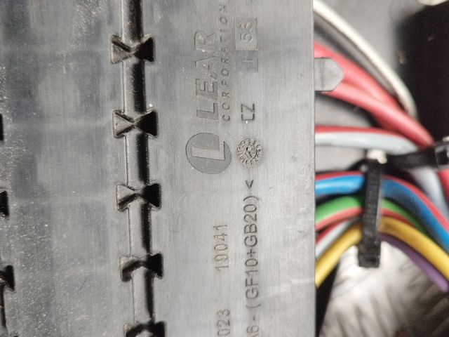 bontott FORD C-MAX II Biztosítéktábla Utastér