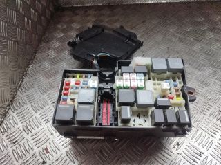 bontott FORD C-MAX II Biztosítéktábla Utastér