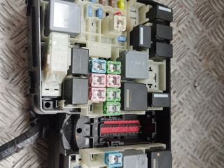 bontott FORD C-MAX II Biztosítéktábla Utastér