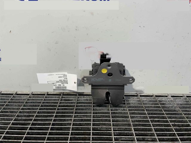 bontott FORD C-MAX II Csomagtérajtó Ütköző