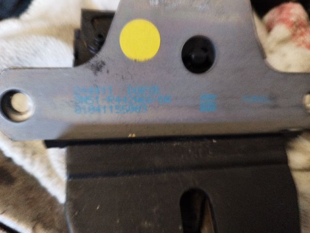 bontott FORD C-MAX II Csomagtérajtó Zárszerkezet