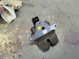 bontott FORD C-MAX II Csomagtérajtó Zárszerkezet