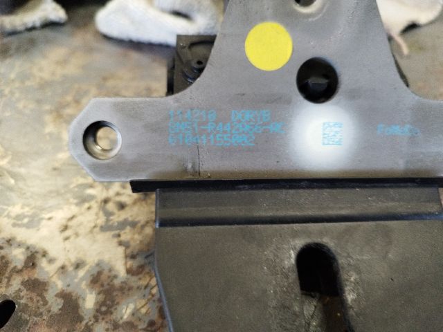 bontott FORD C-MAX II Csomagtérajtó Zárszerkezet