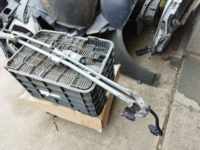 bontott FORD C-MAX II Első Ablaktörlő Szerkezet Motorral