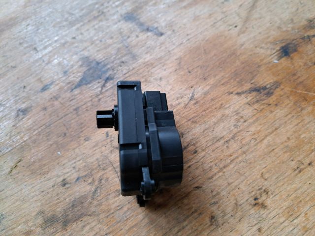 bontott FORD C-MAX II Fűtés Állító Motor