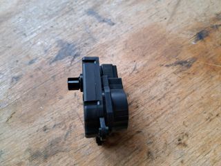 bontott FORD C-MAX II Fűtés Állító Motor