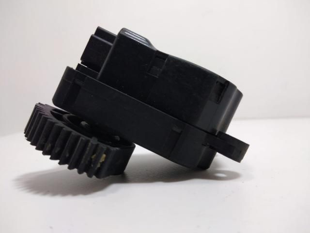 bontott FORD C-MAX II Fűtés Állító Motor