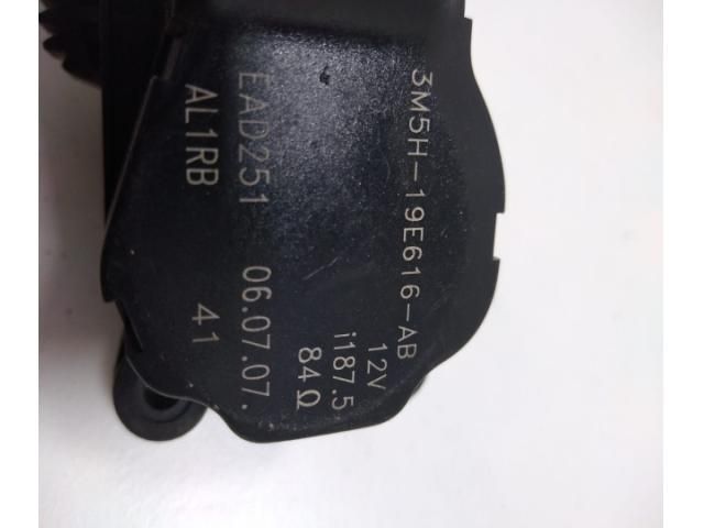 bontott FORD C-MAX II Fűtés Állító Motor