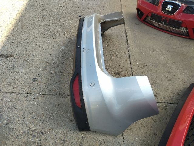 bontott FORD C-MAX II Hátsó Lökhárító (Részeivel)