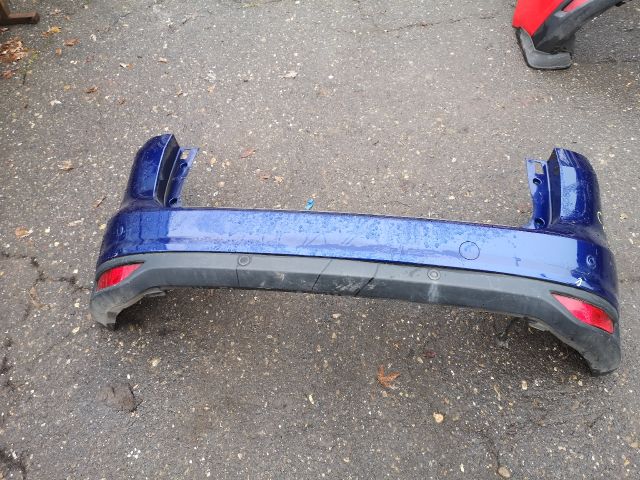 bontott FORD C-MAX II Hátsó Lökhárító (Részeivel)