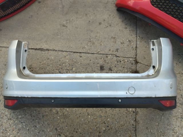 bontott FORD C-MAX II Hátsó Lökhárító (Részeivel)