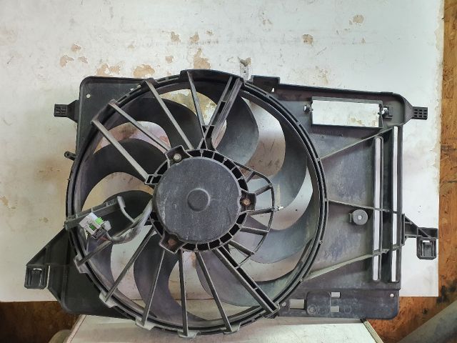 bontott FORD C-MAX II Hűtőventilátor