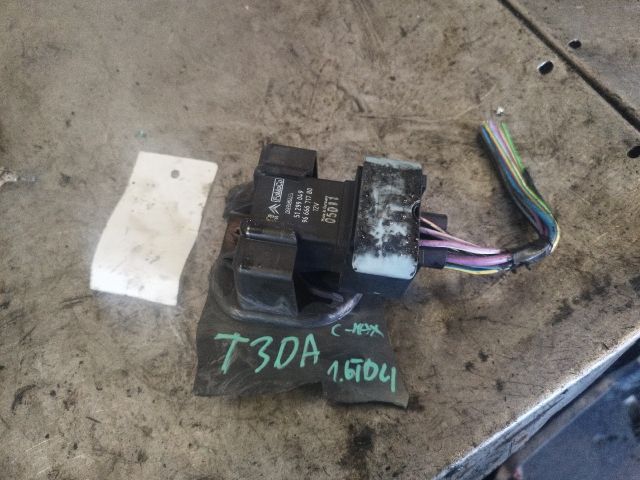 bontott FORD C-MAX II Izzító Relé