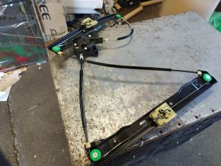 bontott FORD C-MAX II Jobb első Ablakemelő Szerkezet (Elektromos)