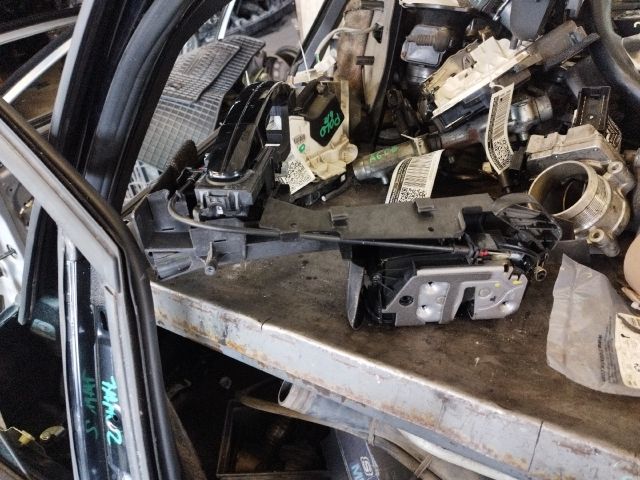 bontott FORD C-MAX II Jobb első Ajtózár