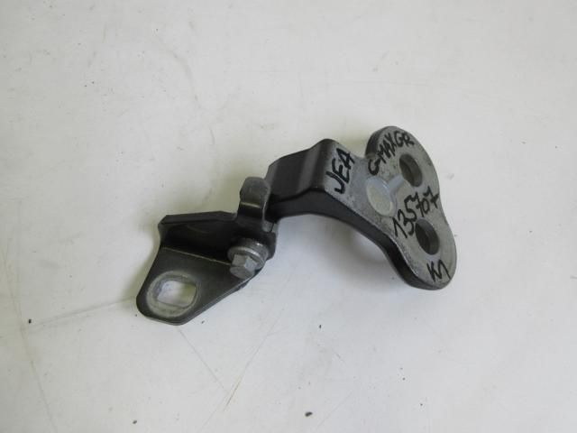 bontott FORD C-MAX II Jobb első Alsó Zsanér