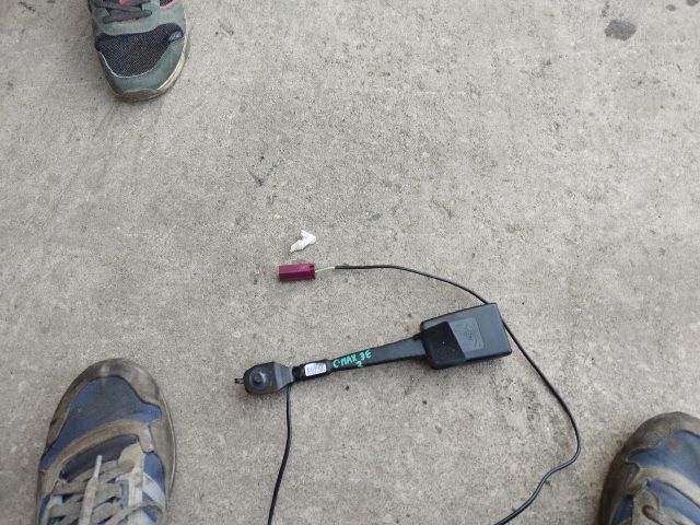 bontott FORD C-MAX II Jobb első Biztonsági Öv Csat