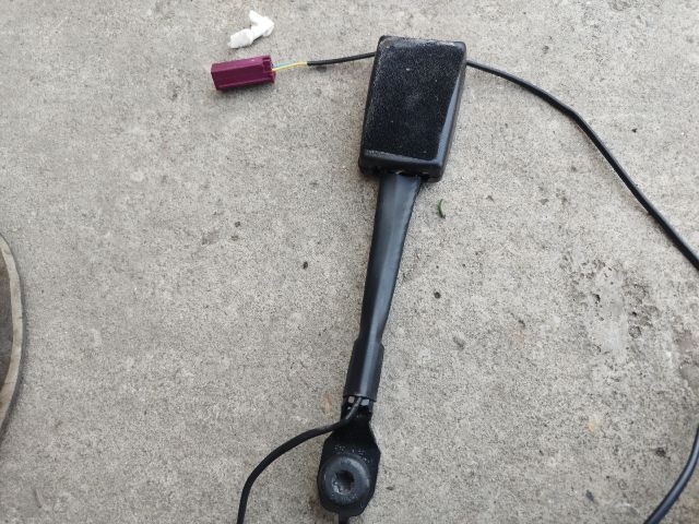 bontott FORD C-MAX II Jobb első Biztonsági Öv Csat