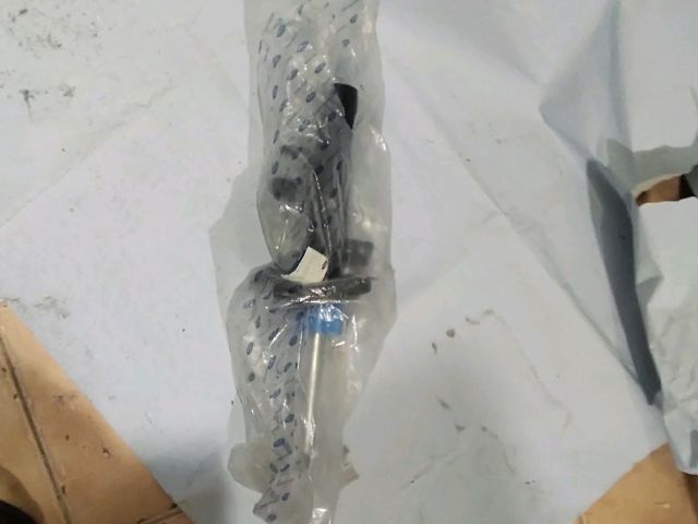 bontott FORD C-MAX II Jobb első Lengéscsillapító