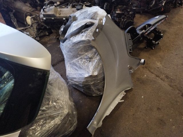 bontott FORD C-MAX II Jobb első Sárvédő