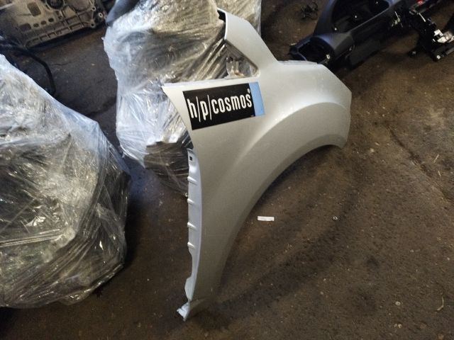 bontott FORD C-MAX II Jobb első Sárvédő