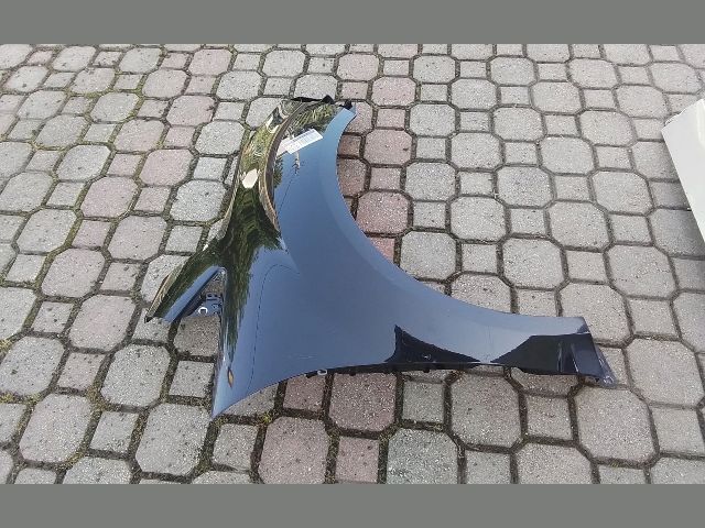 bontott FORD C-MAX II Jobb első Sárvédő