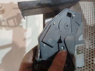 bontott FORD C-MAX II Jobb első Zsanér