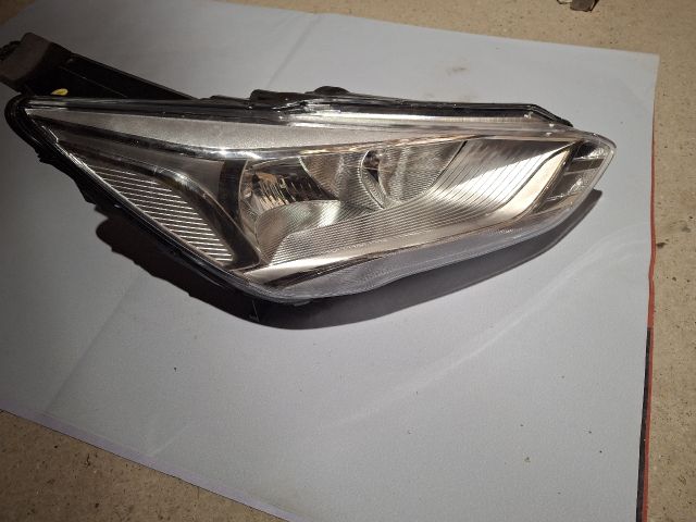 bontott FORD C-MAX II Jobb Fényszóró