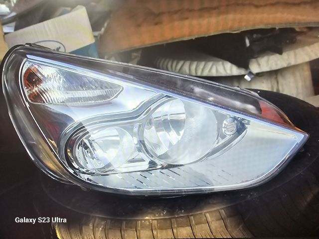 bontott FORD C-MAX II Jobb Fényszóró